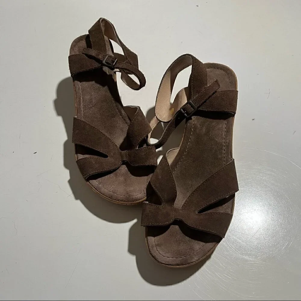 Sundance Brown Suede Open Toe Wedge Sandals